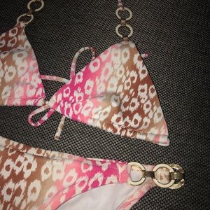 Victoria’s Secret bikini